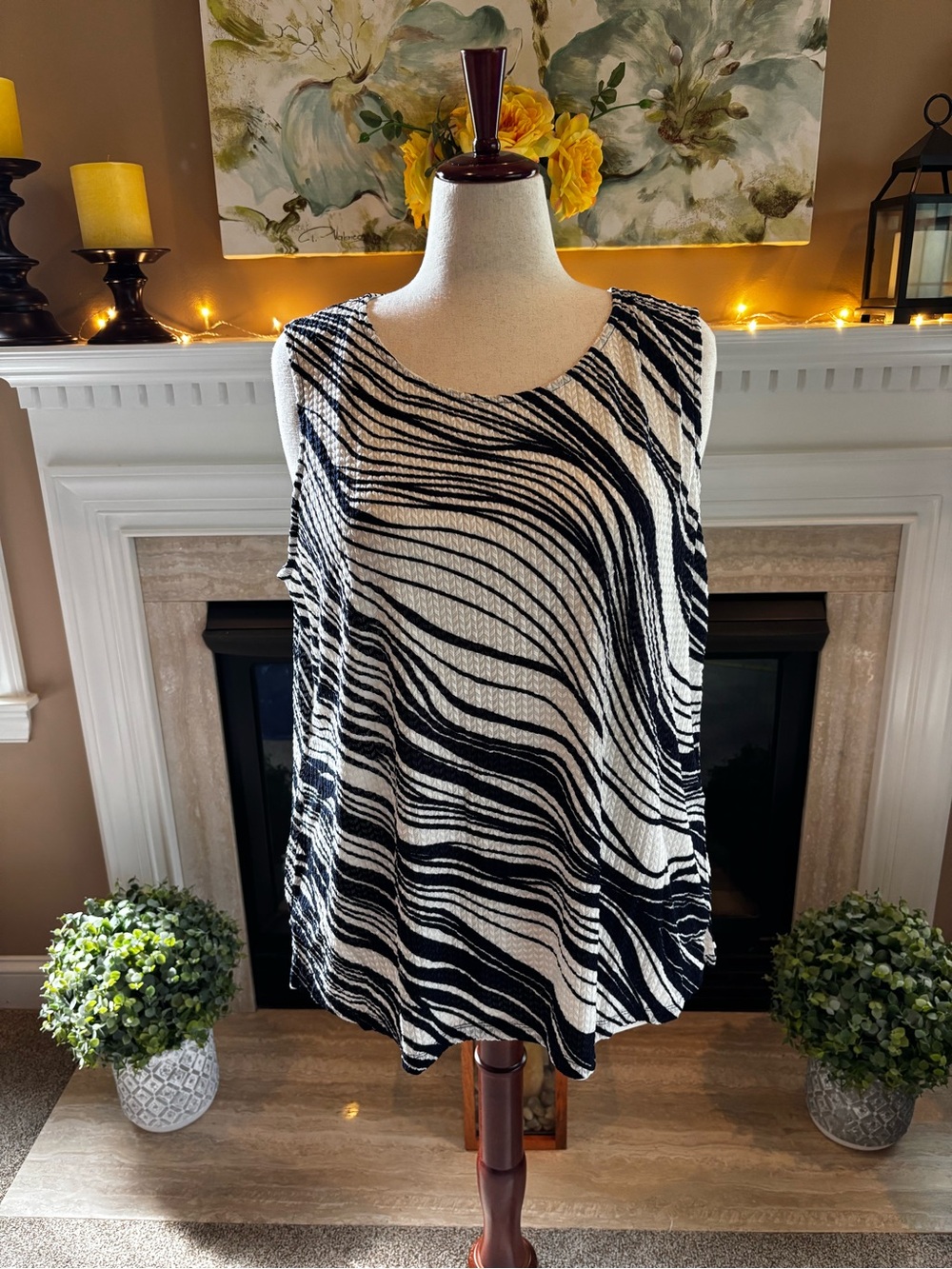 *NEW* Chico’s Travelers WheatMesh Waves Tank Top - Size 20/22